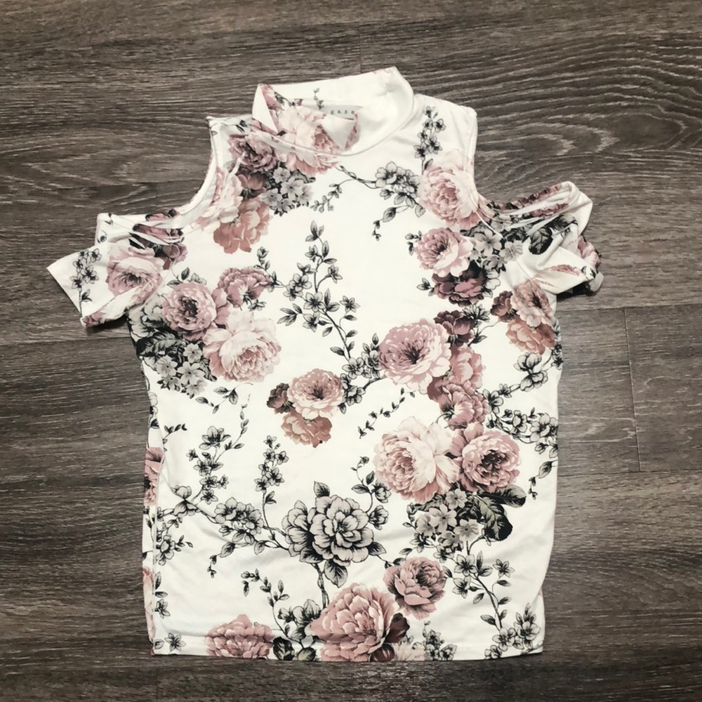 Gaze Shirt